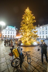 Genova, piazza De Ferrari - illuminazion e luminarie natale fest