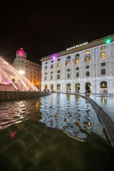 Genova, piazza De Ferrari - illuminazion e luminarie natale fest