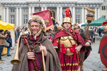 Genova, corteo storico per inaugurazione mercatino di San Nicola