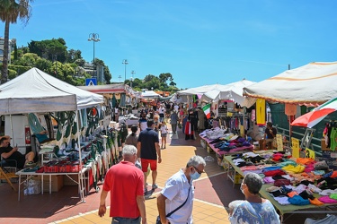 Genova, fiera di San Pietro quartiere foce