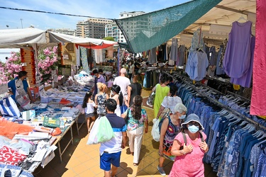 Genova, fiera di San Pietro quartiere foce