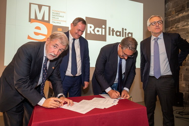 Genova, museo emigrazione italiana MEI - firma acccordo con RAI 