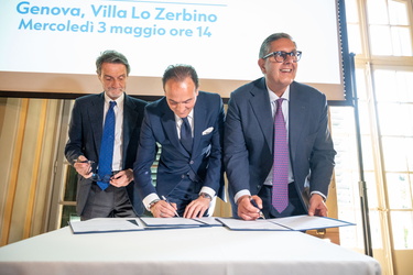 Genova, villa Zerbino - firma logistica con governatori Fontana,