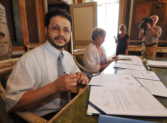 Genova - firma ufficiale accordo moschea