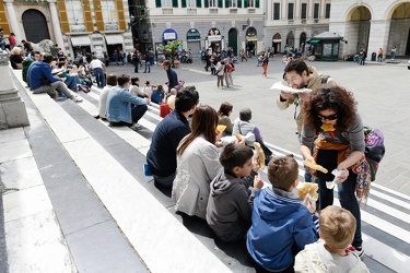 Genova - la giornata del 25 aprile in una citt√† affollata di tu