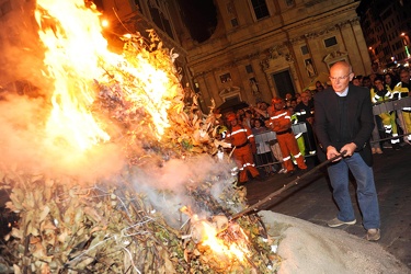 Ge - tradizionale falò San Giovanni