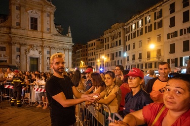 Genova, piazza Matteotti - il tradizionale falo di San Giovanni