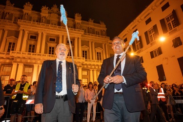 Genova, piazza Matteotti - il tradizionale falo di San Giovanni