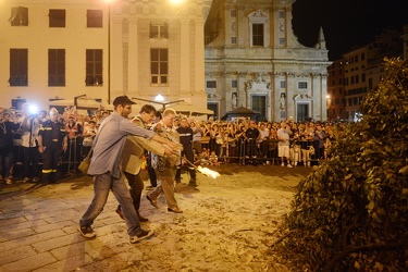 Genova - il tradizionale fal√≤ di San Giovanni