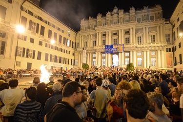 Genova - il tradizionale fal√≤ di San Giovanni