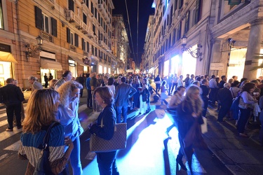 Genova - Via Roma illuminata di blu in occasione del salone naut
