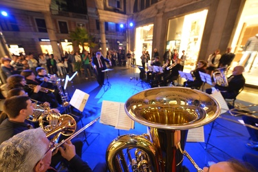 Genova - Via Roma illuminata di blu in occasione del salone naut