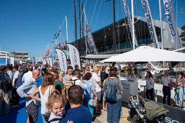 Genova, salone nautico 2023 - domenica di sole con molti visitat