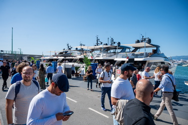 Genova, salone nautico 2023 - domenica di sole con molti visitat