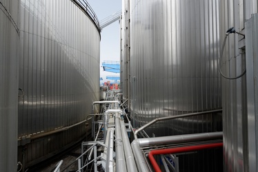 Genova, porto - Azienda SAAR - logistica olii minerali