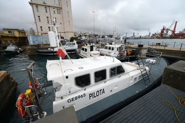 Genova, piloti porto - le tre nuove pilotine
