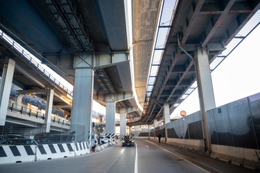 Genova, riparazioni navali - la strada tra piazza Cavour e il wa