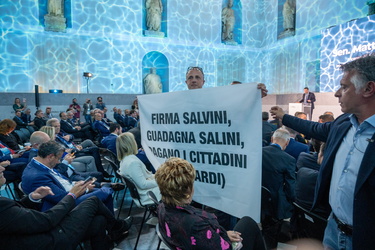 Genova, cerimonia posa prima pietra nuova diga