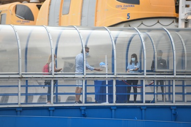 Genova, ponte D'Oria - prima crociera Costa Diadema post emergen