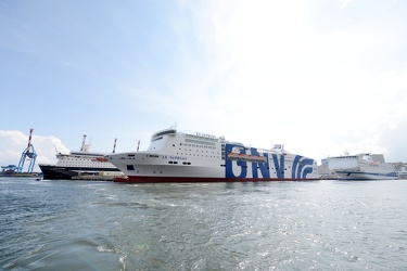 Genova, porto - presentata la nuova livrea con il nuovo logo di 