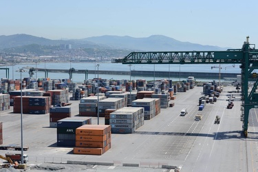 Genova, porto - viaggio dentro il VTE, Voltri Terminal Europa