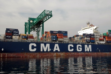 Genova - porto container VTE Voltri