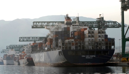 Genova - porto container VTE Voltri