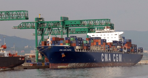 Genova - porto container VTE Voltri