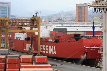 Terminal Messina porto di genova