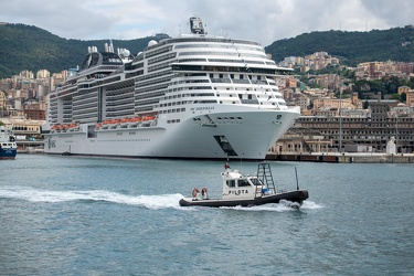 Genova, viaggio tra i cantieri aperti nel porto