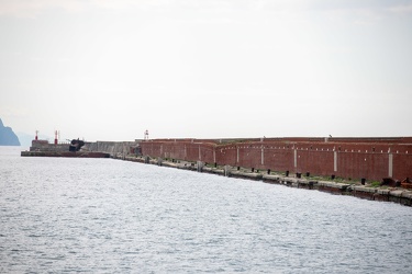 Genova, viaggio tra i cantieri aperti nel porto