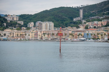 Genova, viaggio tra i cantieri aperti nel porto