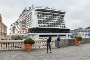 Genova, ponte dei mille, stazione marittima - nave crociera MSC 