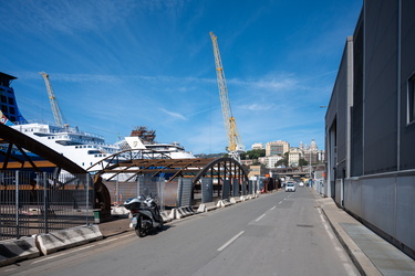 Genova, porto - strada riparazioni navali da Cavour alla Foce