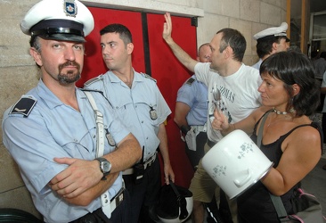 protesta contro inceneritore Scarpino a Palazzo Tursi
