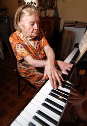 pianista centenaria Ge2007
