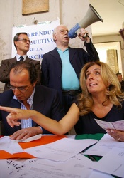 Raccolta firme referendum moschea 07008