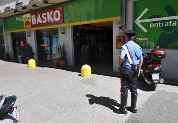 Genova - carabinieri - pedofilia 