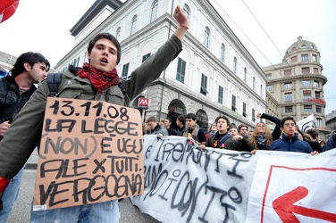 Genova - ancora una manifestazione studentesca