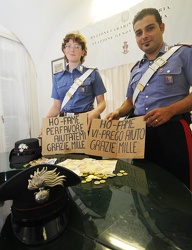 Genova - carabiniere scopre mendicanti millantatori
