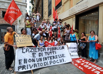 Genova - manifestazione lavoratori istituto Brignole