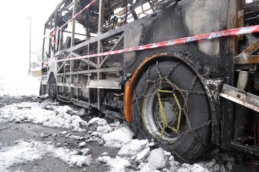 autobus in fiamme alture Molassana