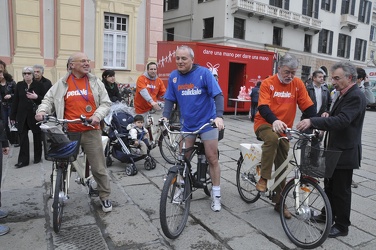 Genova - inaugurato il servizio di bike sharing