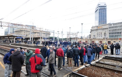 Genova - corteo protesta lavoratori amianto