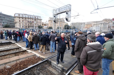 Genova - corteo protesta lavoratori amianto