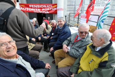 protesta continua pensionati ex Cap