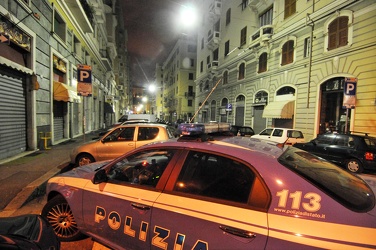 Genova - ragazza cade terrazzo notte