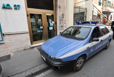 Genova rapina carige via oberdan