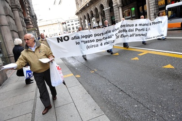 Genova - tre cortei, venti manifestanti