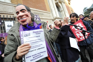 Genova - manifestazione e presidio del popolo viola